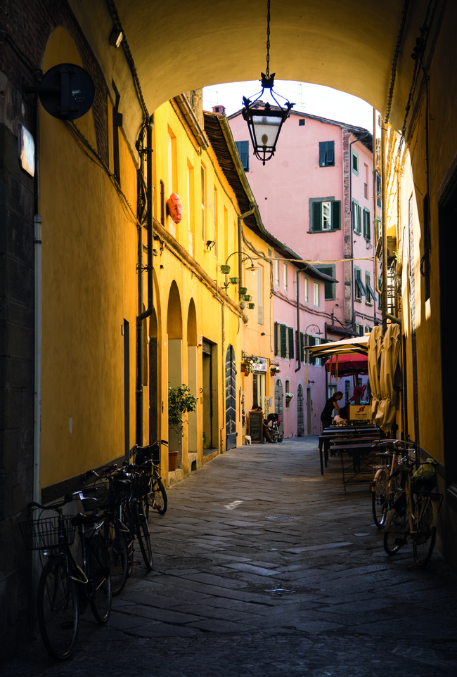 Quiet street in Lucca