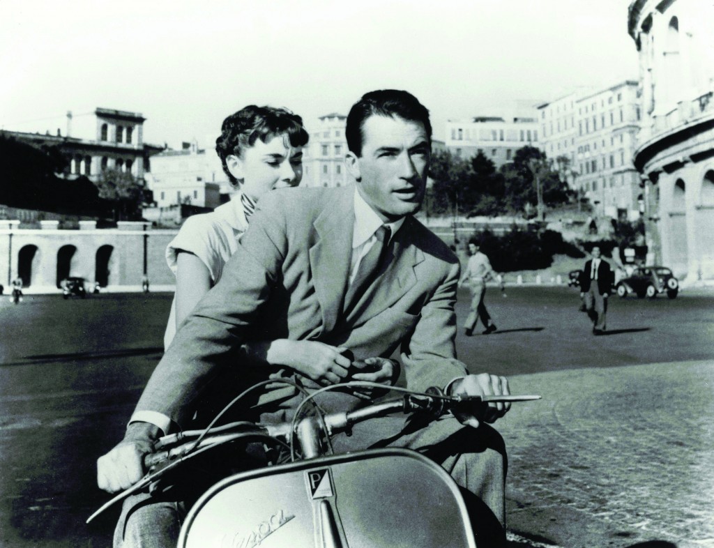 Title: ROMAN HOLIDAY ¥ Pers: HEPBURN, AUDREY / PECK, GREGORY ¥ Year: 1953 ¥ Dir: WYLER, WILLIAM ¥ Ref: ROM001AW ¥ Credit: [ PARAMOUNT / THE KOBAL COLLECTION ]