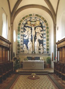 Chapel-of-the-Stigmate-with-ceramic-_Crucifixion_-altarpiece-by-Andrea-della-Robbia
