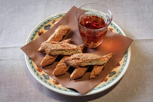 cantucci biscotti with wine