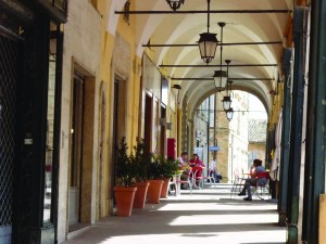 *Street life -Le Marche