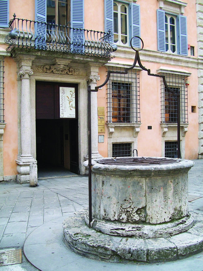 Outside the Casa Museo