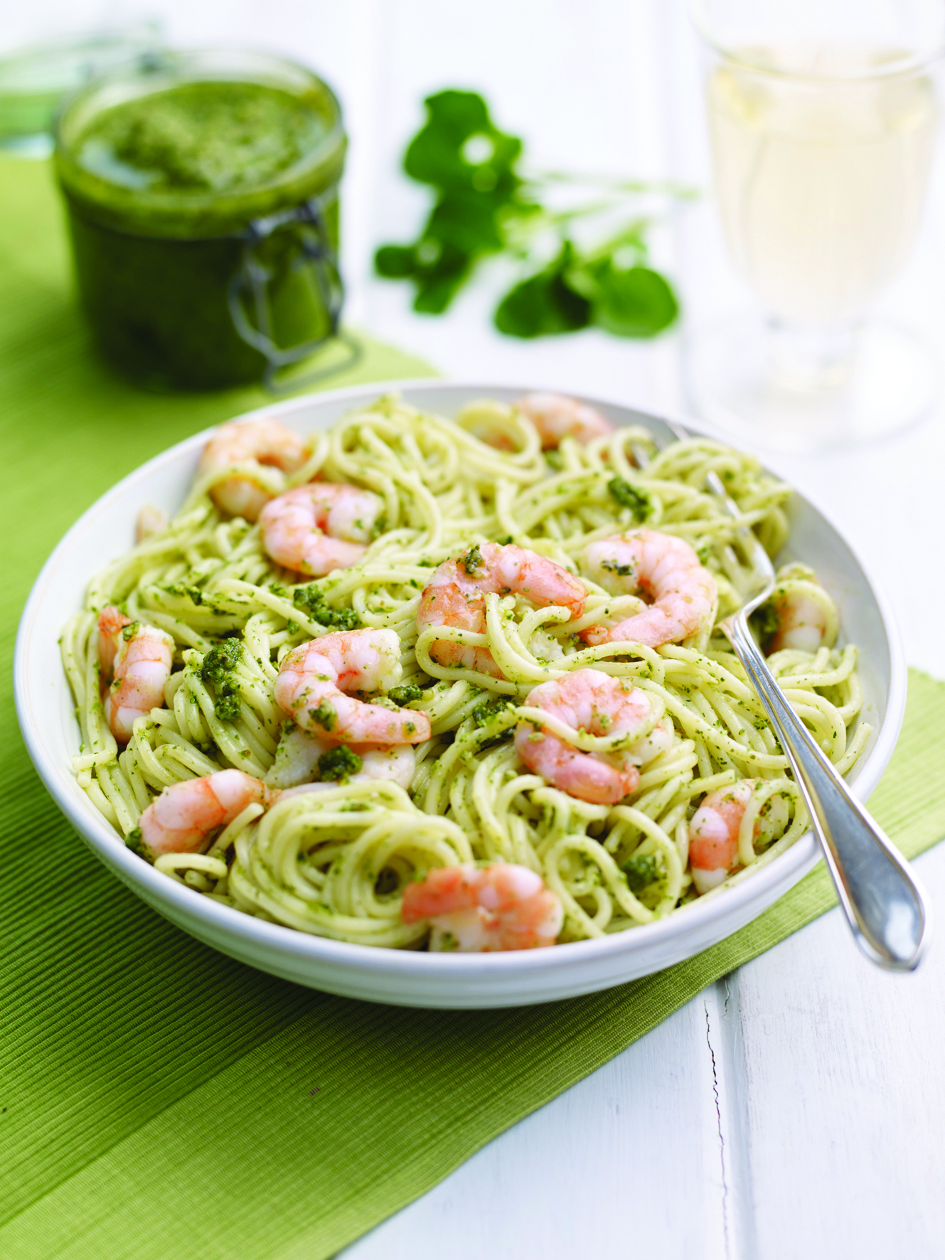 watercress-and-pumpkin-seed-pesto-with-spaghetti