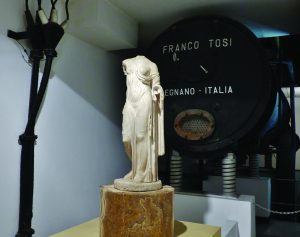 gods-among-the-machines-column-aprodite-montemartini-museum-ground-floor-photo-by-patricia-gartman