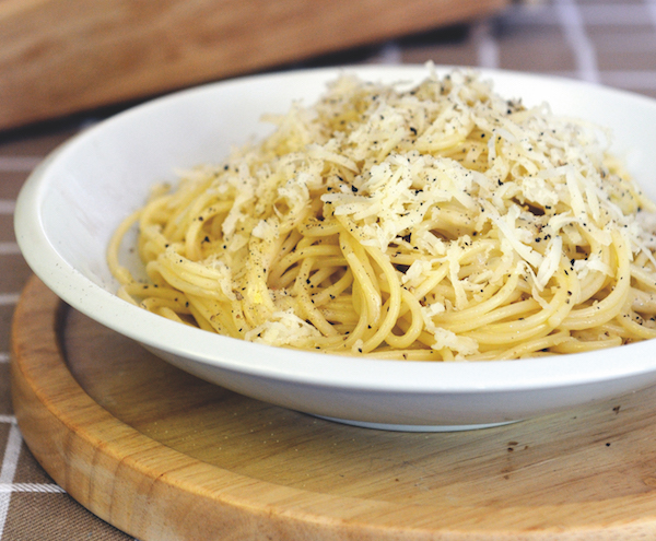 spaghetti with pecorino and peppers