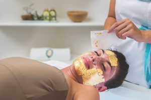 Gold mask treatment, Puglia