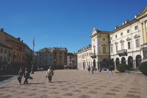 Piazza Chanoux, Aosta