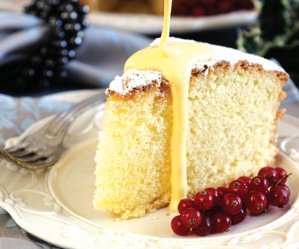 Paradise cake with hot zabaglione