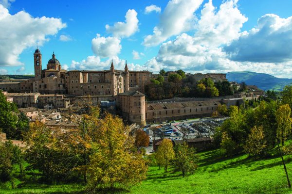 visit urbino italy