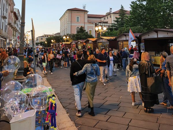 People walking through the piazza in Campobasso