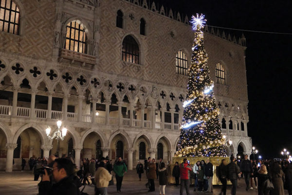 Christmas tree in front of Doges Palace, Venice