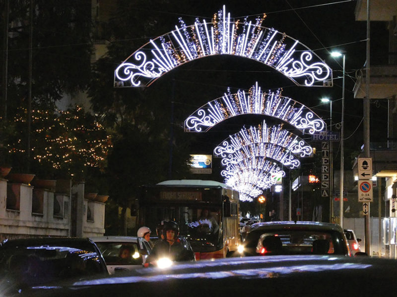 photo of Sorrento main shopping street with Christmas lights