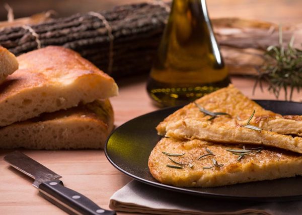 focaccia and farinata