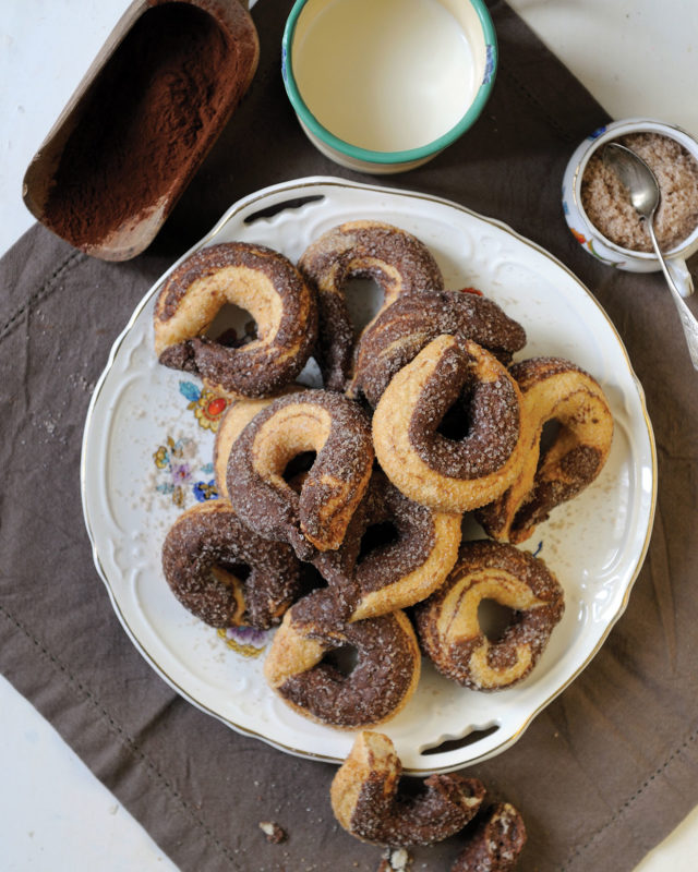 Huggie biscuits (Biscotti abbracci)