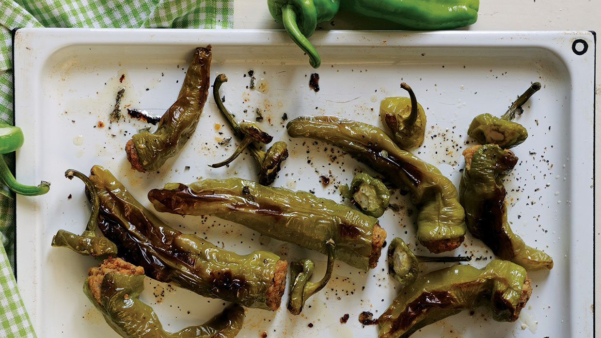 Stuffed friarielli peppers recipe