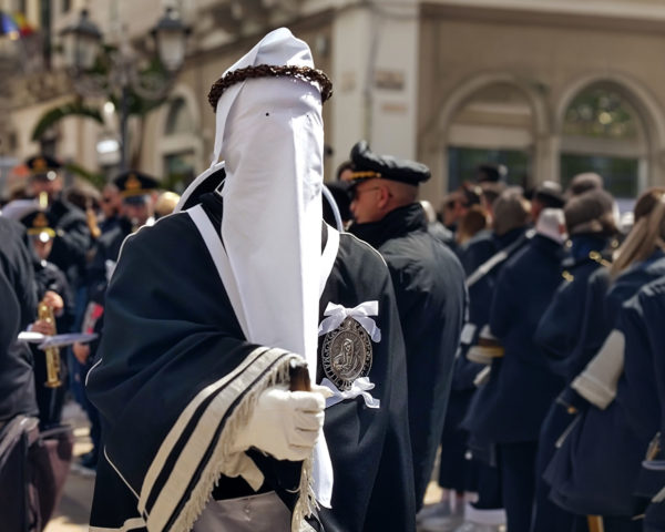 hooded figure at taranto holy week