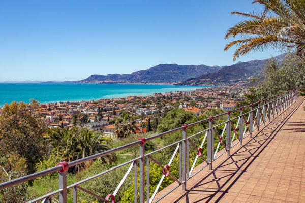 palm tree lined walkway by Bordighera coast